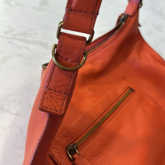 Fossil Vickery Pebbled Leather Shoulder Bag Coral - Picture 14 of 16